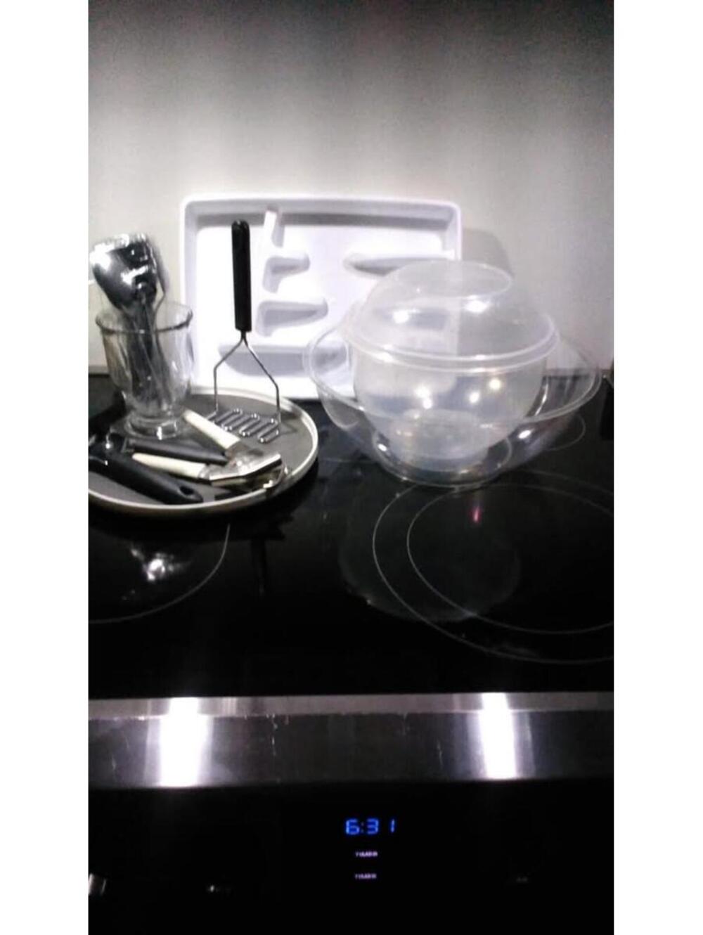 Kitchen Bundle - Picture 2 of 2